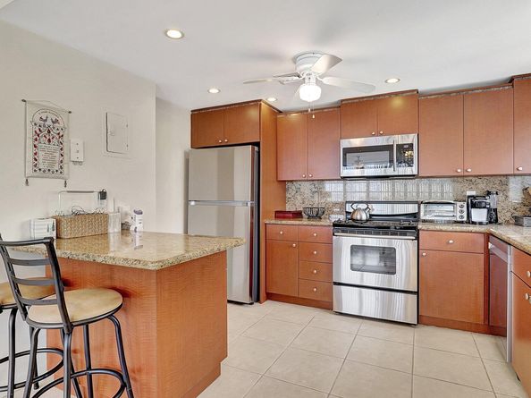 1825 S Ocean Dr Drive 908, Hallandale Beach FL 33009