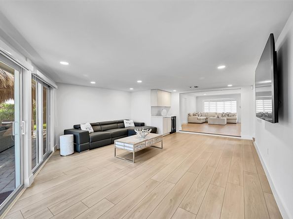 431 SE 9 Ave, Pompano Beach FL 33060