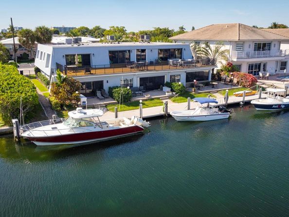 2743 NE 28th Ct 3, Lighthouse Point FL 33064