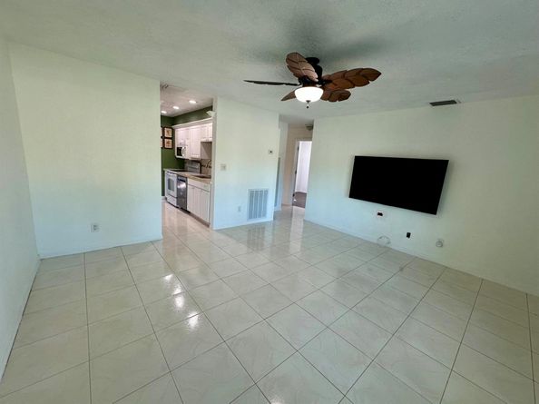 4260 NE 11th Avenue, Pompano Beach FL 33064