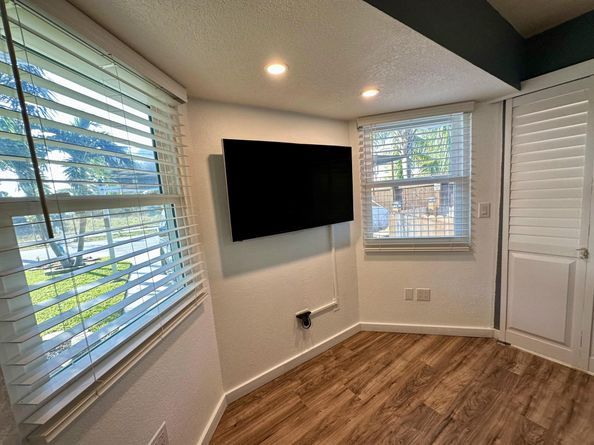 4260 NE 11th Avenue, Pompano Beach FL 33064