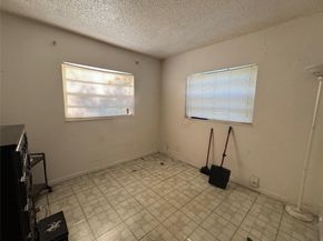 1041 SW 4th Ter, Deerfield Beach FL 33441