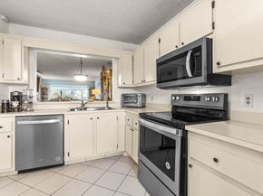 3178 Via Poinciana 315, Lake Worth FL 33467