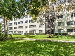 3178 Via Poinciana 315, Lake Worth FL 33467