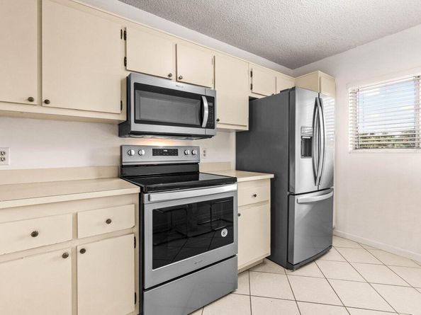 3178 Via Poinciana 315, Lake Worth FL 33467