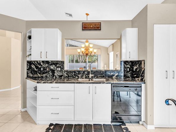 11074 Springbrook Circle, Boynton Beach FL 33437