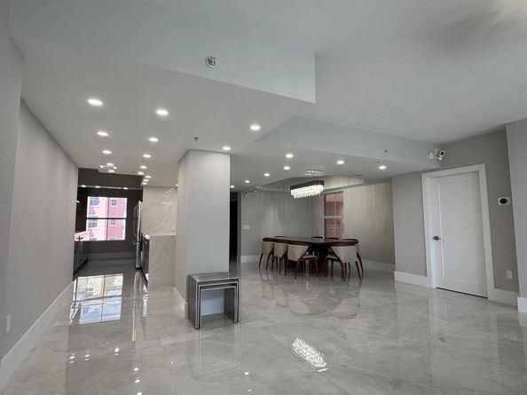 2051 SE 3rd St 406, Deerfield Beach FL 33441