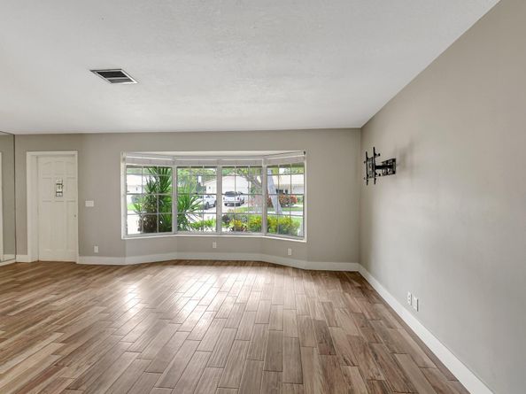 625 Sunshine Drive, Delray Beach FL 33444