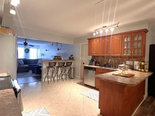 3199 Coral Hills Dr A2, Coral Springs FL 33065