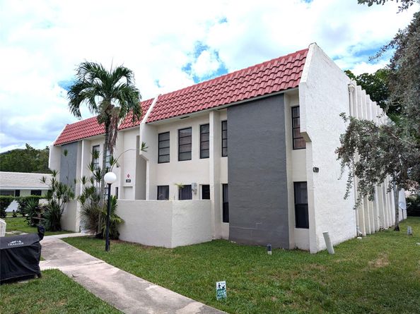 3199 Coral Hills Dr A2, Coral Springs FL 33065