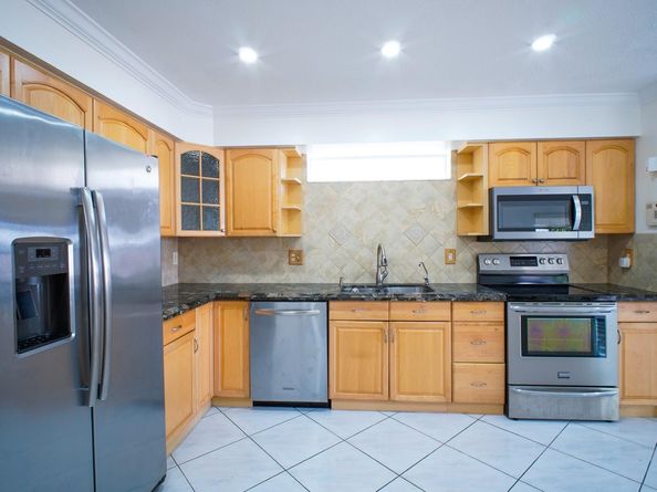 3711 NW 23rd Place, Coconut Creek FL 33066