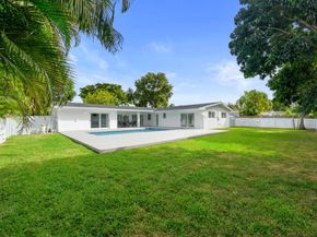 19930 NE 20th Ct, Miami FL 33179