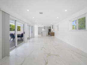 19930 NE 20th Ct, Miami FL 33179
