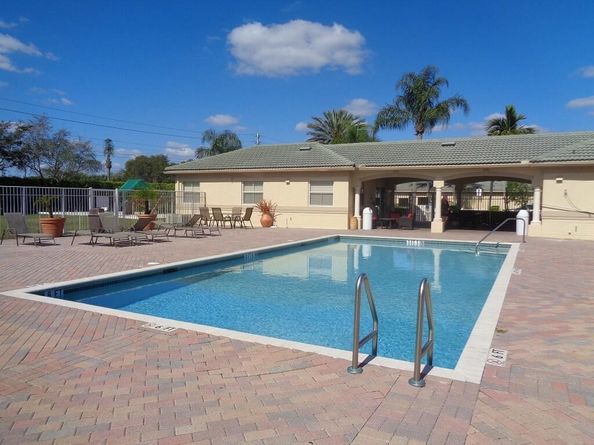 2100 Greenview Shores Boulevard 523, Wellington FL 33414