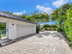 41 S Compass Dr, Fort Lauderdale FL 33308