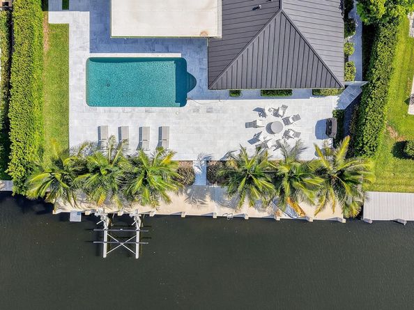 41 S Compass Dr, Fort Lauderdale FL 33308