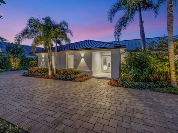 41 S Compass Dr, Fort Lauderdale FL 33308