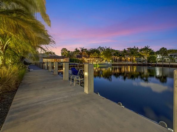 41 S Compass Dr, Fort Lauderdale FL 33308