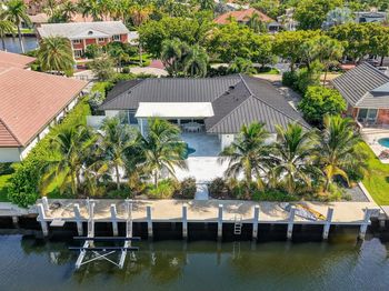 41 S Compass Dr