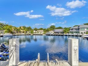 41 S Compass Dr, Fort Lauderdale FL 33308