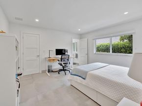 41 S Compass Dr, Fort Lauderdale FL 33308