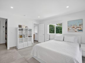 41 S Compass Dr, Fort Lauderdale FL 33308