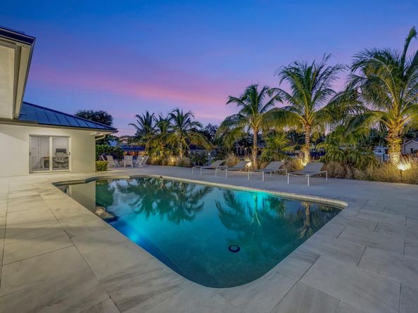 41 S Compass Dr, Fort Lauderdale FL 33308
