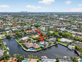 41 S Compass Dr, Fort Lauderdale FL 33308