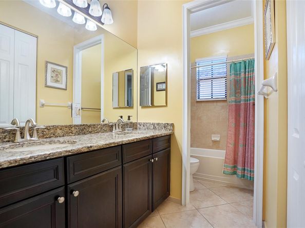 8715 NW 41st St, Cooper City FL 33024