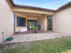 8715 NW 41st St, Cooper City FL 33024