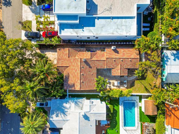 1617 NE 3rd Ct, Fort Lauderdale FL 33301