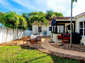 1617 NE 3rd Ct, Fort Lauderdale FL 33301