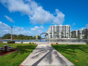 1110 N Riverside Dr 20, Pompano Beach FL 33062