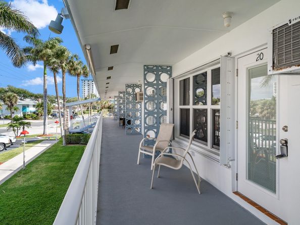 1110 N Riverside Dr 20, Pompano Beach FL 33062