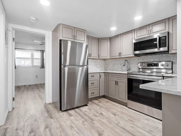 1110 N Riverside Dr 20, Pompano Beach FL 33062