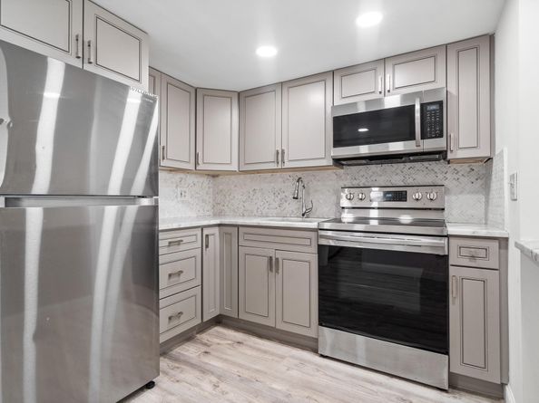 1110 N Riverside Dr 20, Pompano Beach FL 33062