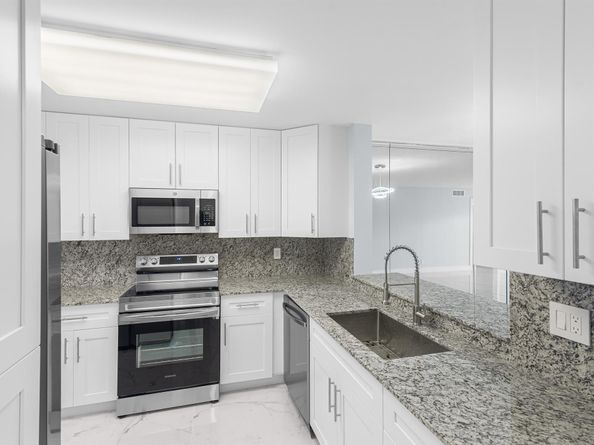 15244 Lakes Of Delray Boulevard 105, Delray Beach FL 33484