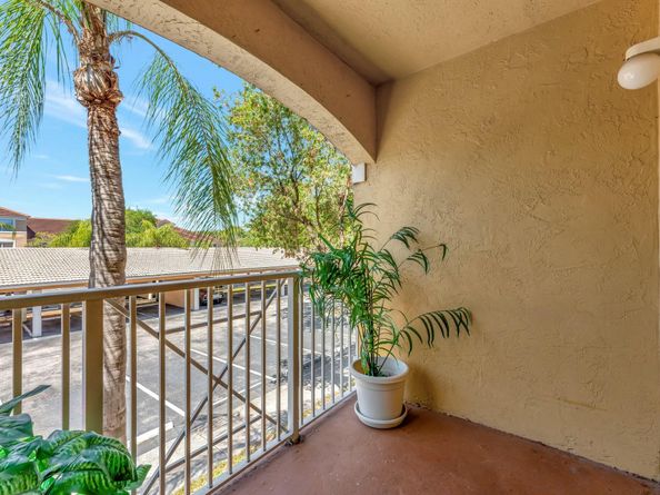 5550 NW 61st Street 516, Coconut Creek FL 33073
