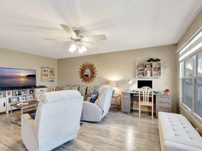 212 Greenbrier A, West Palm Beach FL 33417