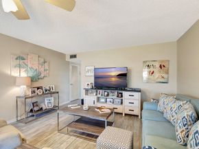 212 Greenbrier A, West Palm Beach FL 33417