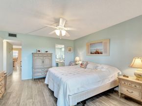 212 Greenbrier A, West Palm Beach FL 33417