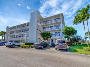 212 Greenbrier A, West Palm Beach FL 33417
