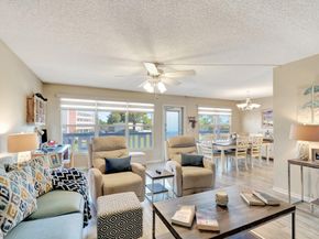 212 Greenbrier A, West Palm Beach FL 33417