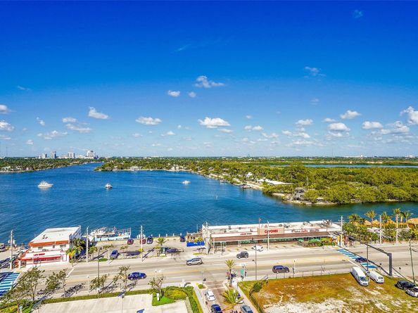 322 Buchanan St 1407, Hollywood FL 33019
