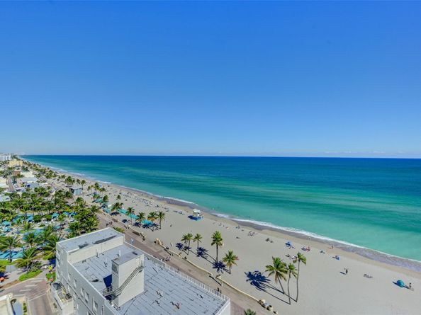322 Buchanan St 1407, Hollywood FL 33019