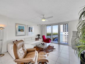 322 Buchanan St 1407, Hollywood FL 33019