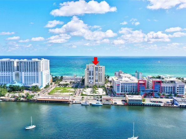 322 Buchanan St 1407, Hollywood FL 33019