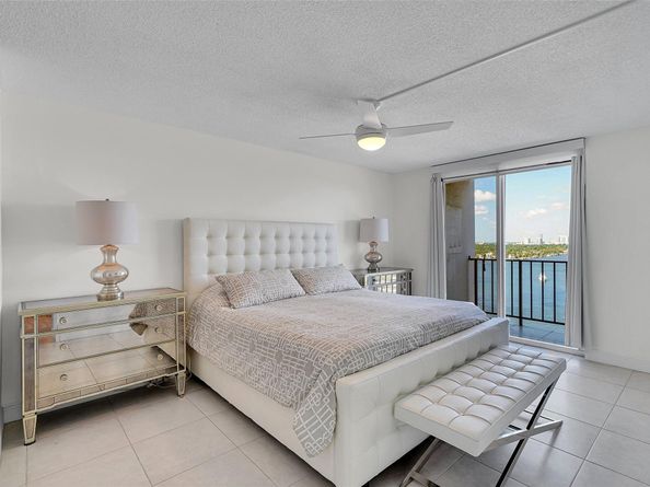 322 Buchanan St 1407, Hollywood FL 33019
