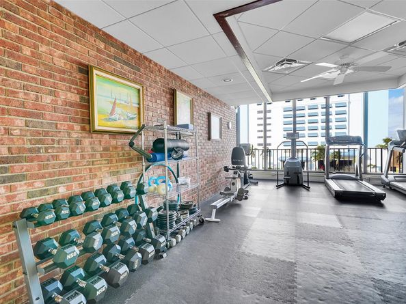 322 Buchanan St 1407, Hollywood FL 33019