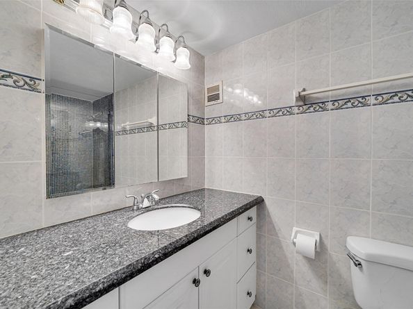 322 Buchanan St 1407, Hollywood FL 33019